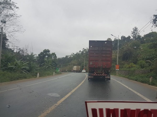 Tài xế tiết lộ sự thật phía sau những chuyến xe nhồi người