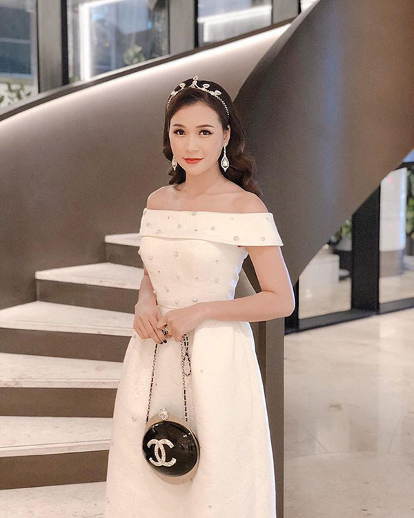 Sau chục năm có lẻ, danh sách hot girl đời đầu còn 2 nàng giữ vững phong độ nhan sắc, style ngày càng thăng hoa