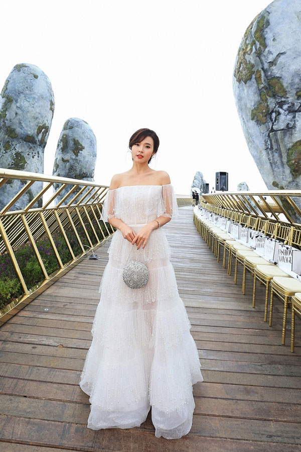 Sau chục năm có lẻ, danh sách hot girl đời đầu còn 2 nàng giữ vững phong độ nhan sắc, style ngày càng thăng hoa