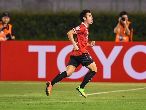 Hậu vệ số 1 tuyển Thái Lan trở lại Nhật Bản thi đấu, trở thành đối thủ của Iniesta, Villa