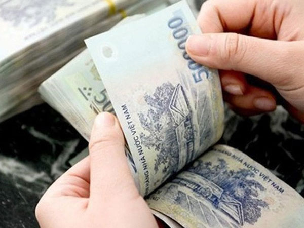 Thưởng Tết cao hơn năm ngoái, triệu người phấn khởi