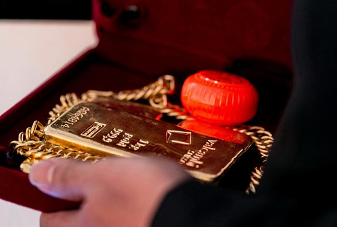 Cô dâu Nam Định được bố tặng 200 cây vàng: Chị gái từng được đón dâu bằng máy bay