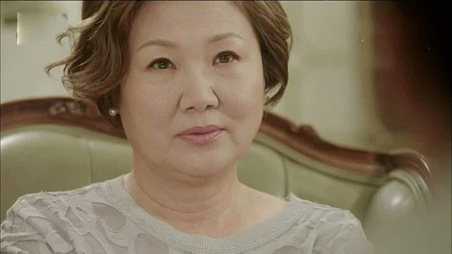 Mẹ chồng cho tiền mua chung cư, ngày tân gia bà nói một câu khiến tôi chỉ muốn đi thuê nhà ở cho đỡ tủi nhục