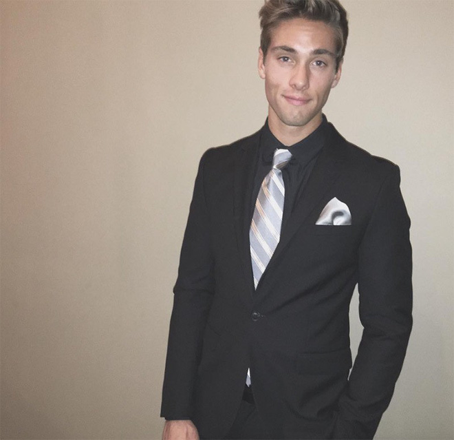 Đi điều trị tâm thần, Selena Gomez bất ngờ tìm được người yêu mới đẹp trai hơn cả Justin Bieber?