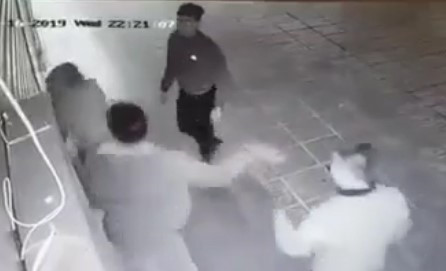 Công an truy tìm nhóm thanh niên hành hung cô gái ở chung cư Linh Đàm