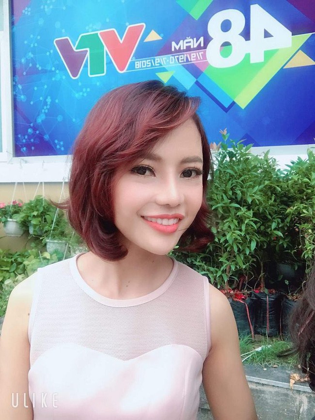 Mẹ đơn thân từng bật khóc vì bị miệt thị ngoại hình tham gia trào lưu 10 năm nhìn lại gây sốc hội chị em