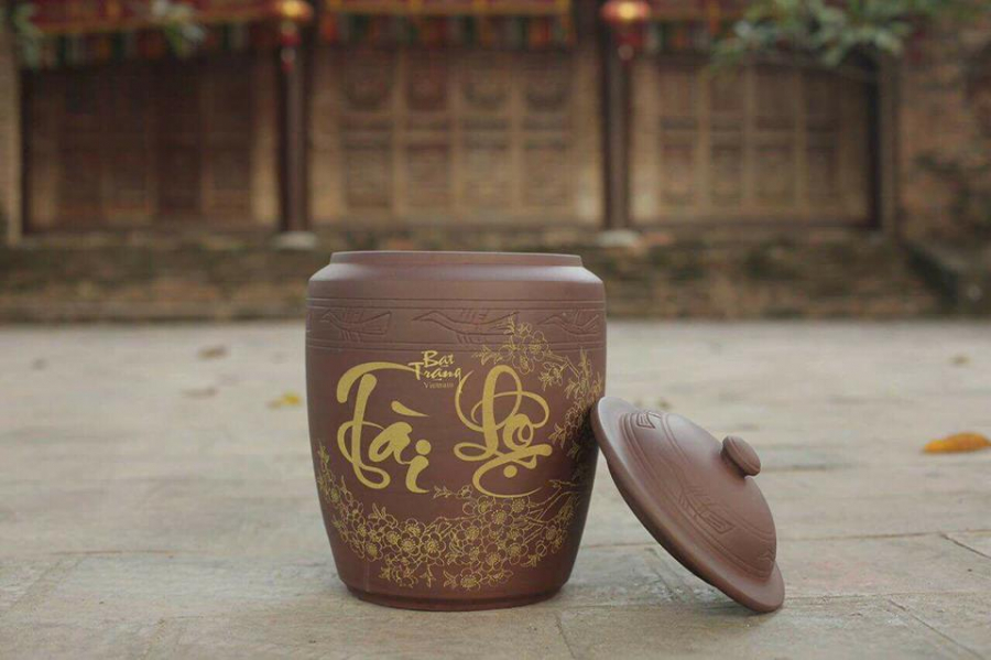 Cuối năm cứ vùi thứ này xuống đáy hũ gạo để hóa giải vận đen, lộc lá phủ kín nhà