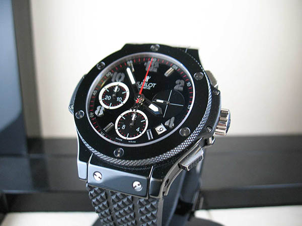 Đại gia hàng hiệu nhất tuyển VN lộ diện: Quang Hải với đồng hồ 300 triệu đồng