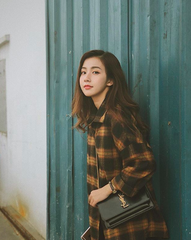 Chỉ với một bức ảnh, An Japan đã lăng xê thành công cả dàn gái xinh xung quanh mình