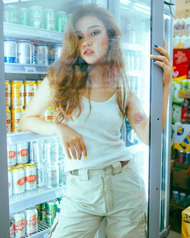 Chỉ với một bức ảnh, An Japan đã lăng xê thành công cả dàn gái xinh xung quanh mình