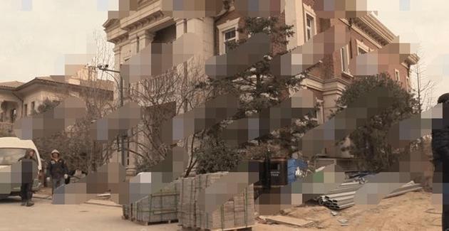 Rộ tin Trương Bá Chi được bạn trai bí mật tặng tặng biệt thự 240 tỷ, sẽ chuyển đến Bắc Kinh sống trong nay mai