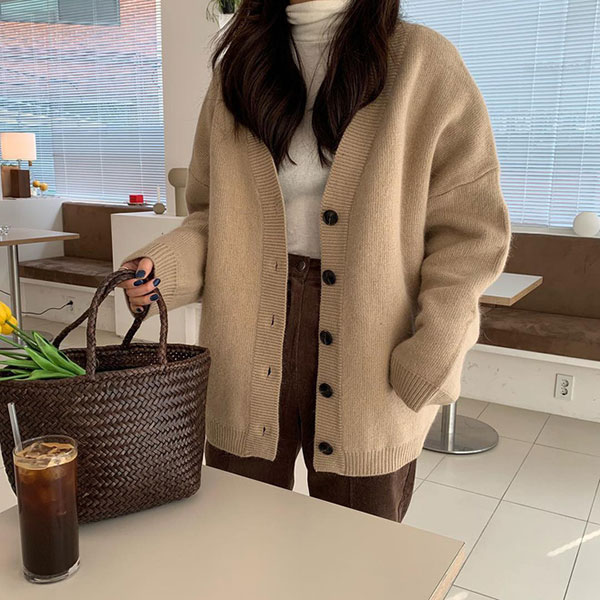 6 xu hướng hot hit nhất mùa Xuân 2019 toàn thứ diện lên là auto sang: màu be, túi xách lady, phụ kiện ngọc trai...