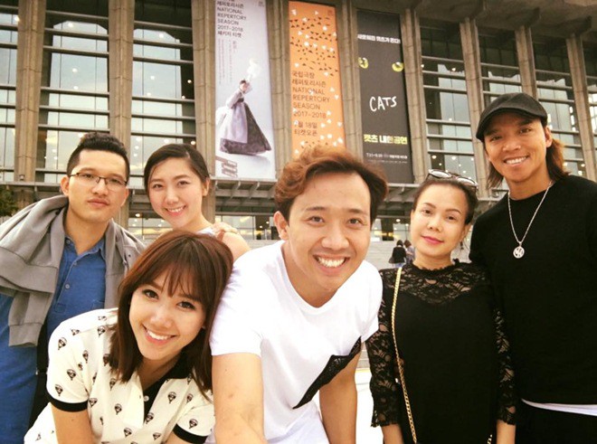 Một nửa hiếm khi lộ diện của dàn nghệ sĩ hài đình đám: Bất ngờ với chuyện tình của Chí Tài và bà xã!