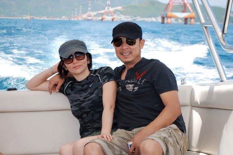 Một nửa hiếm khi lộ diện của dàn nghệ sĩ hài đình đám: Bất ngờ với chuyện tình của Chí Tài và bà xã!