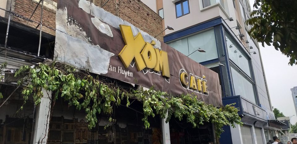 Ảnh: Quán cafe bị thiêu rụi sau tiếng nổ trong bếp