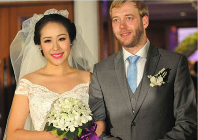 Hoa hậu Ngô Phương Lan gặp nhiều biến cố liên tiếp trong cuộc sống