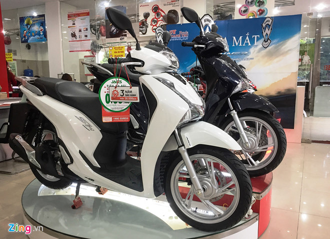 Honda SH tăng giá dịp sát Tết, chênh 23 triệu đồng