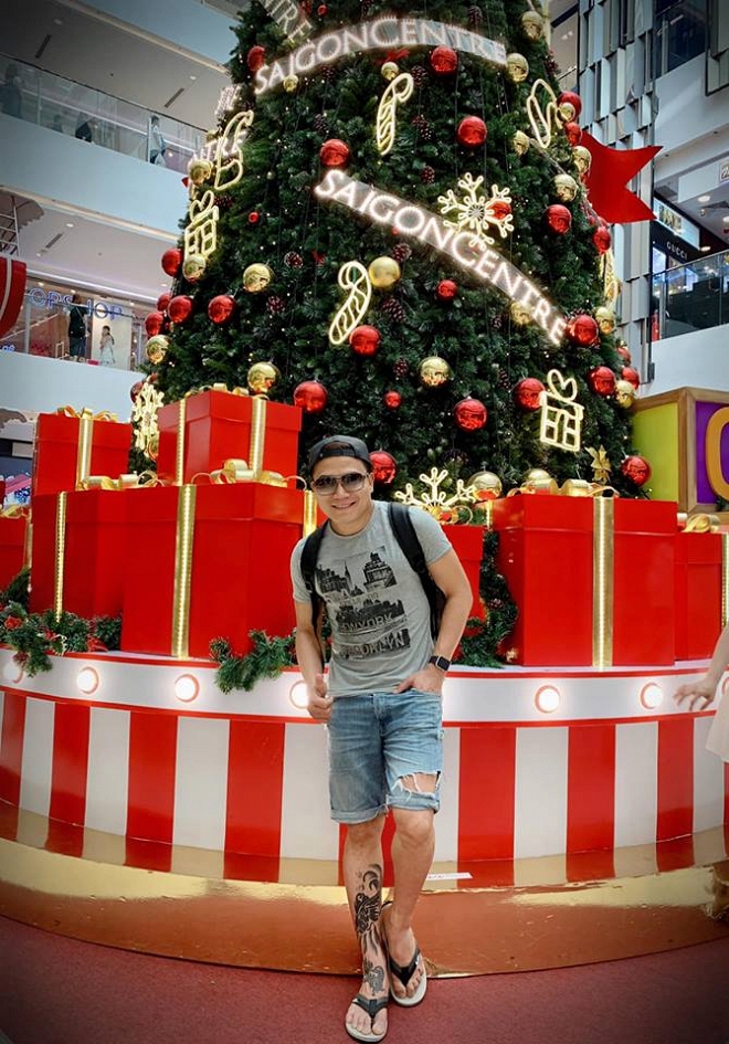 Bật mí cuộc sống ít người biết về em trai cũng làm ca sĩ của Hồng Ngọc