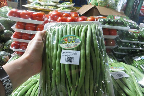 Cam Canh Trung Quốc đầy chợ đầu mối Sài Gòn