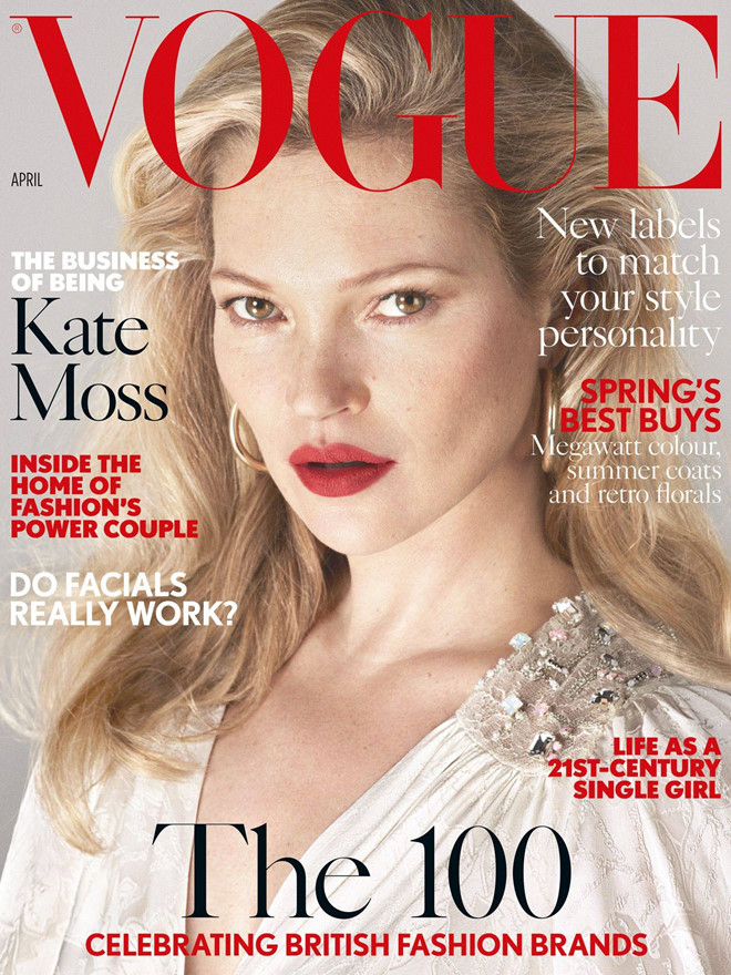 Nhan sắc mặn mà của siêu mẫu Kate Moss ở tuổi 45
