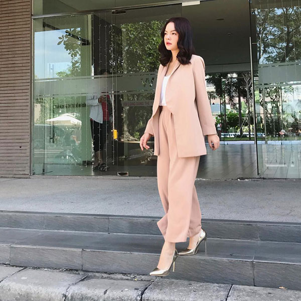 Đụng độ với Hà Tăng mà Phạm Quỳnh Anh khác biệt hoàn toàn, quả là kỳ phùng địch thủ