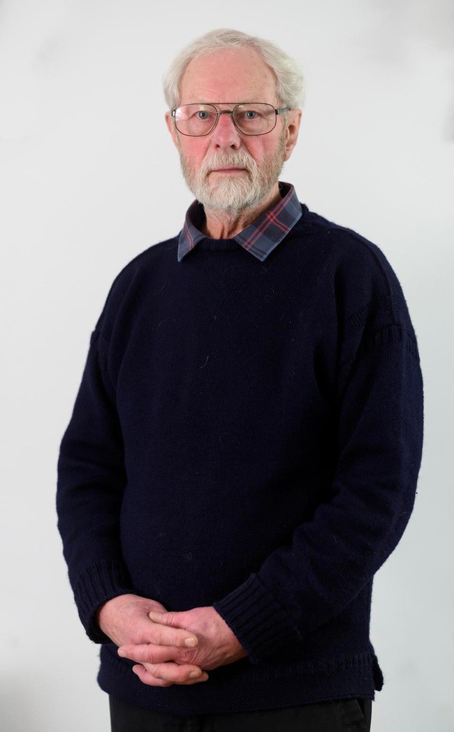 Vận xui đeo bám Hoàng gia Anh: Chồng Nữ hoàng gặp tai nạn xe hơi nghiêm trọng, trong đó có trẻ 10 tháng tuổi