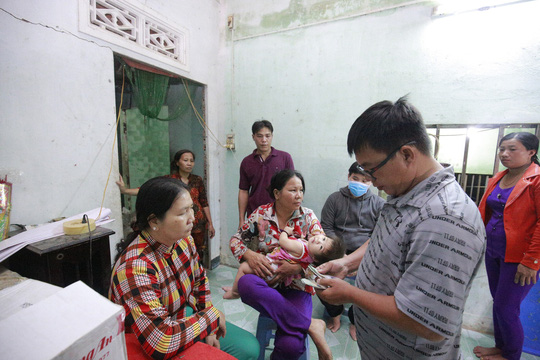 Hơn 1 tỉ đồng hỗ trợ 3 cháu bé có cha mẹ tử nạn dưới bánh xe container: Lan tỏa tình yêu thương