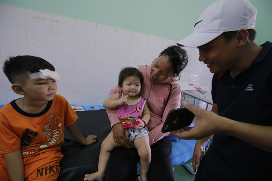 Hơn 1 tỉ đồng hỗ trợ 3 cháu bé có cha mẹ tử nạn dưới bánh xe container: Lan tỏa tình yêu thương