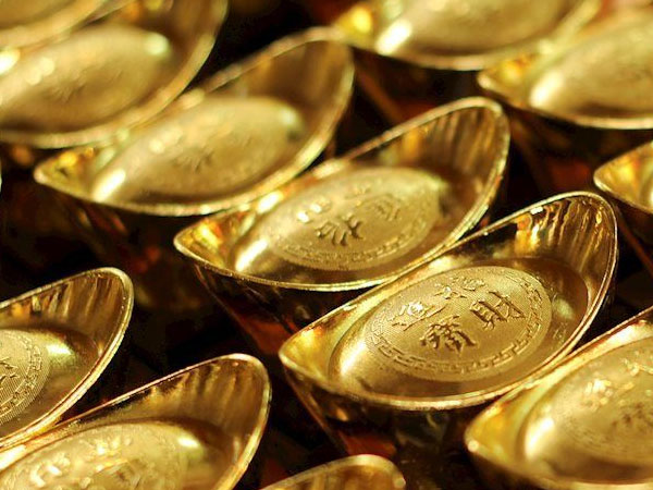 Giá vàng hôm nay 19/1: Giảm giá mạnh trước sức ép lớn