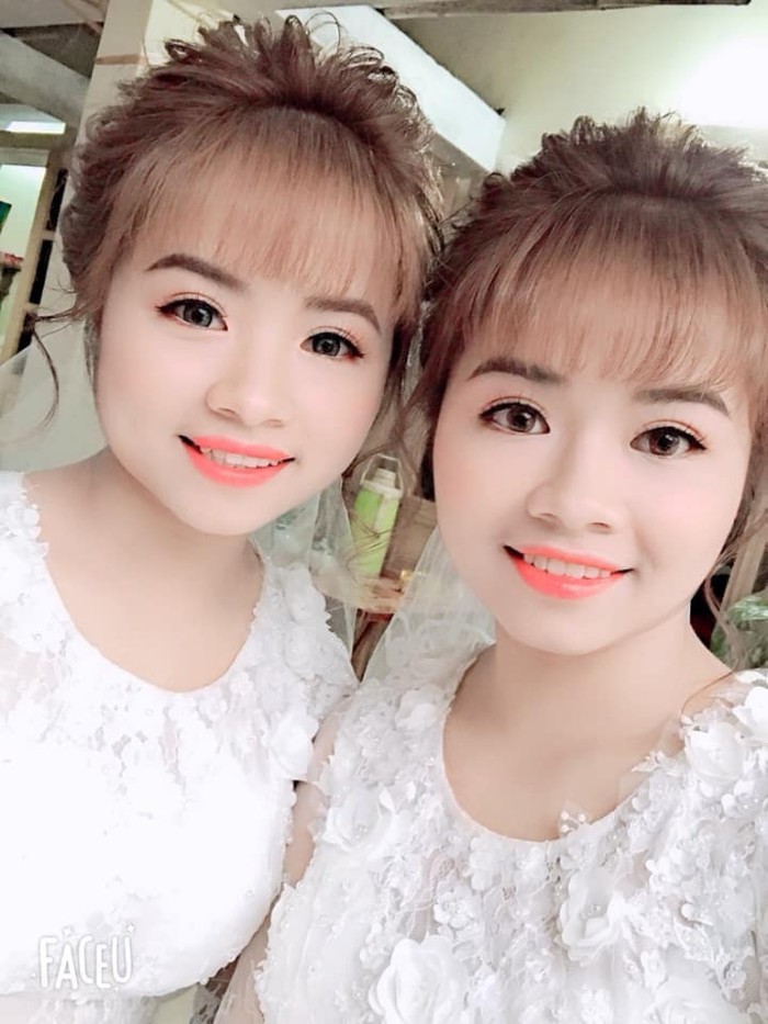 Cặp chị em sinh đôi làm cùng công ty, lấy chồng cùng một ngày nhận nhiều chú ý trên MXH