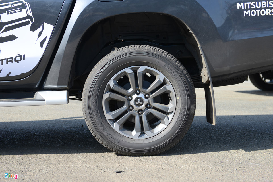 Mitsubishi Triton 2019 về VN thiếu trang bị so với bản Thái Lan