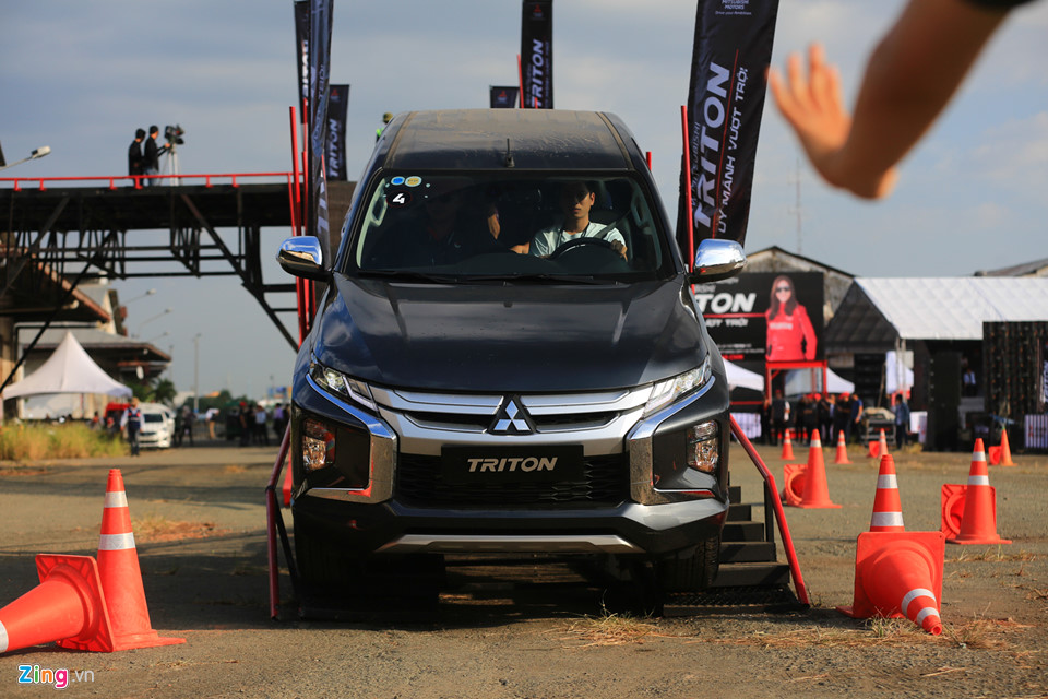 Mitsubishi Triton 2019 về VN thiếu trang bị so với bản Thái Lan