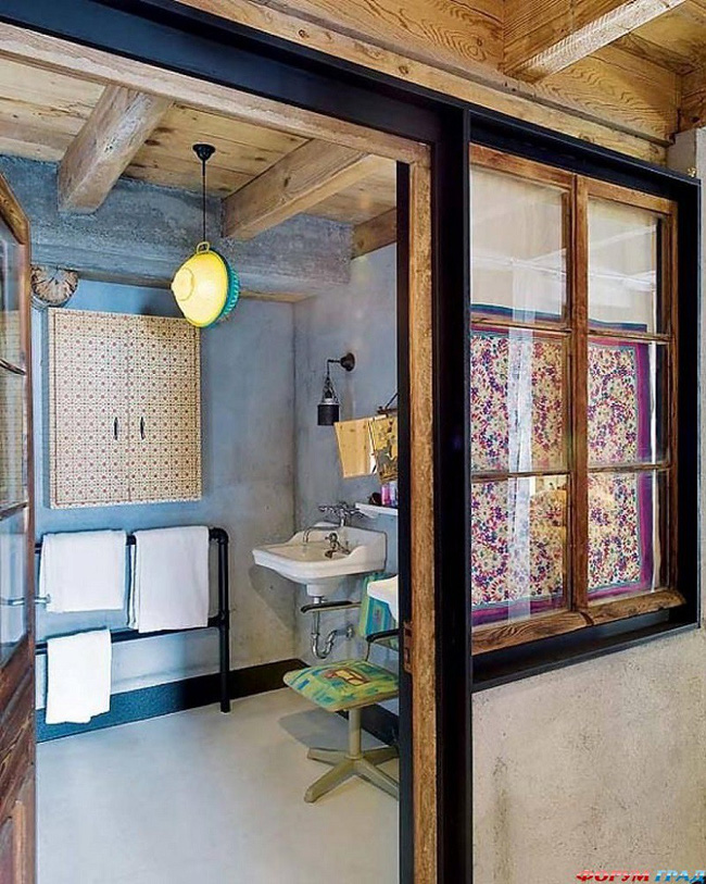 Rời thành phố về miền núi xây nhà, người đàn ông khiến mọi người khâm phục vì sự kết hợp không tìm thấy ở đâu