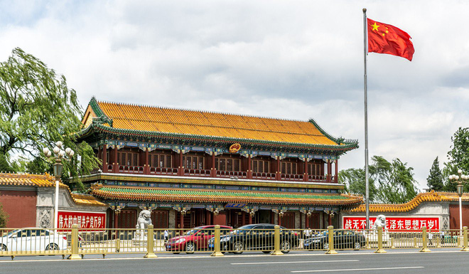 Trung Nam Hải nổi giận: Tỉnh xếp xó chỉ thị của ông Tập, mặc sức vi phạm, đăng cả quảng cáo