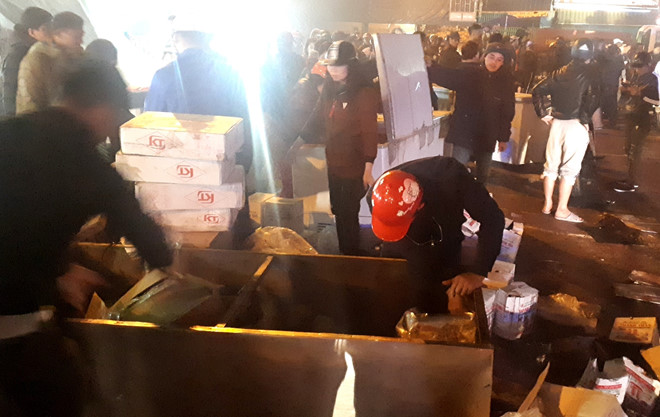 Chợ đầu mối lớn nhất Thanh Hóa cháy giữa đêm