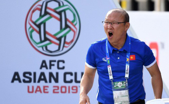 HLV Park Hang-seo thừa nhận mệt mỏi vì bị quá tải ở Việt Nam HLV Park Hang-seo thừa nhận mệt mỏi vì bị quá tải ở Việt Nam