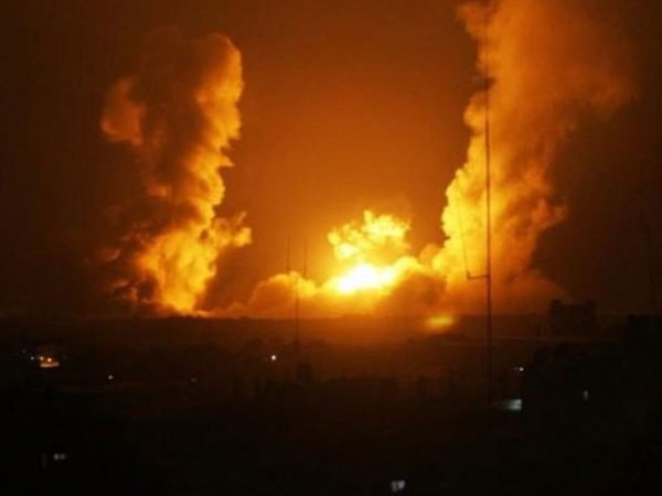 Phòng không Syria đẩy lùi cuộc không kích của Israel