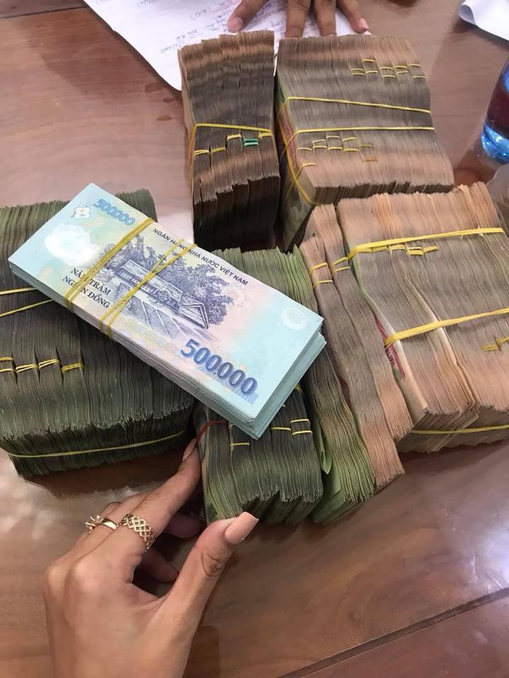 1 triệu tiền thật ăn 10 triệu tiền giả: Nhức nhối mùa cận Tết