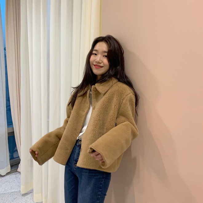 Cực đơn giản nhưng 5 tips mặc đẹp này lại giúp nàng nấm lùn trông cao ráo hơn hẳn 5 - 10 cm Cực đơn giản nhưng 5 tips mặc đẹp này lại giúp nàng nấm lùn trông cao ráo hơn hẳn 5 - 10 cm