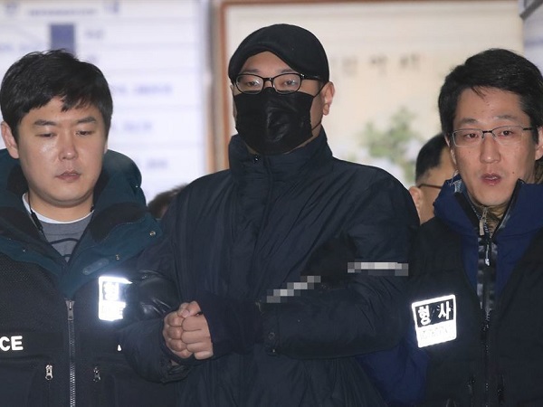 Nghi bị ‘cài bom’ vào đầu, bệnh nhân tâm thần đã dùng dao đâm chết bác sĩ nổi tiếng Hàn Quốc