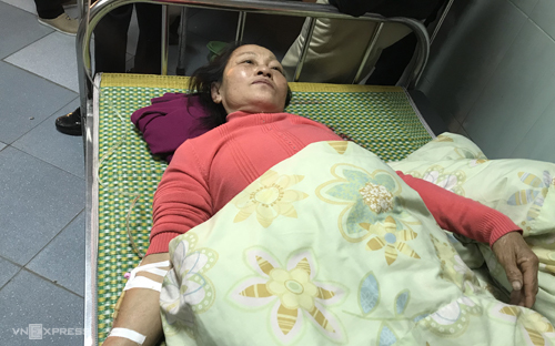 Nhân chứng: Xe tải chao đảo như nổ lốp khi lao vào đoàn người