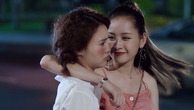 Đạo diễn phản ứng khi Chi Pu, Lan Ngọc bị chê diễn lố trong phim?