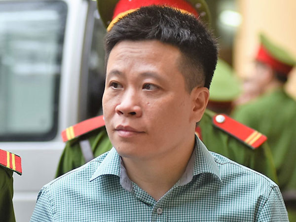 Triệu tập ông Hà Văn Thắm đến phiên xử 4 sếp Lọc hóa dầu Bình Sơn