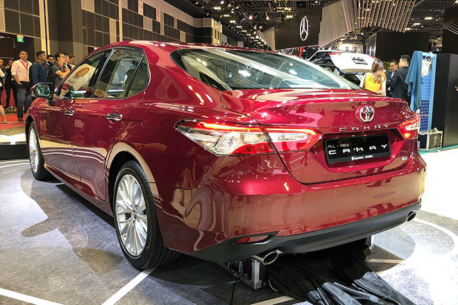 Toyota Camry 2019 rục rịch ra mắt tại Việt Nam dưới dạng nhập khẩu nguyên chiếc
