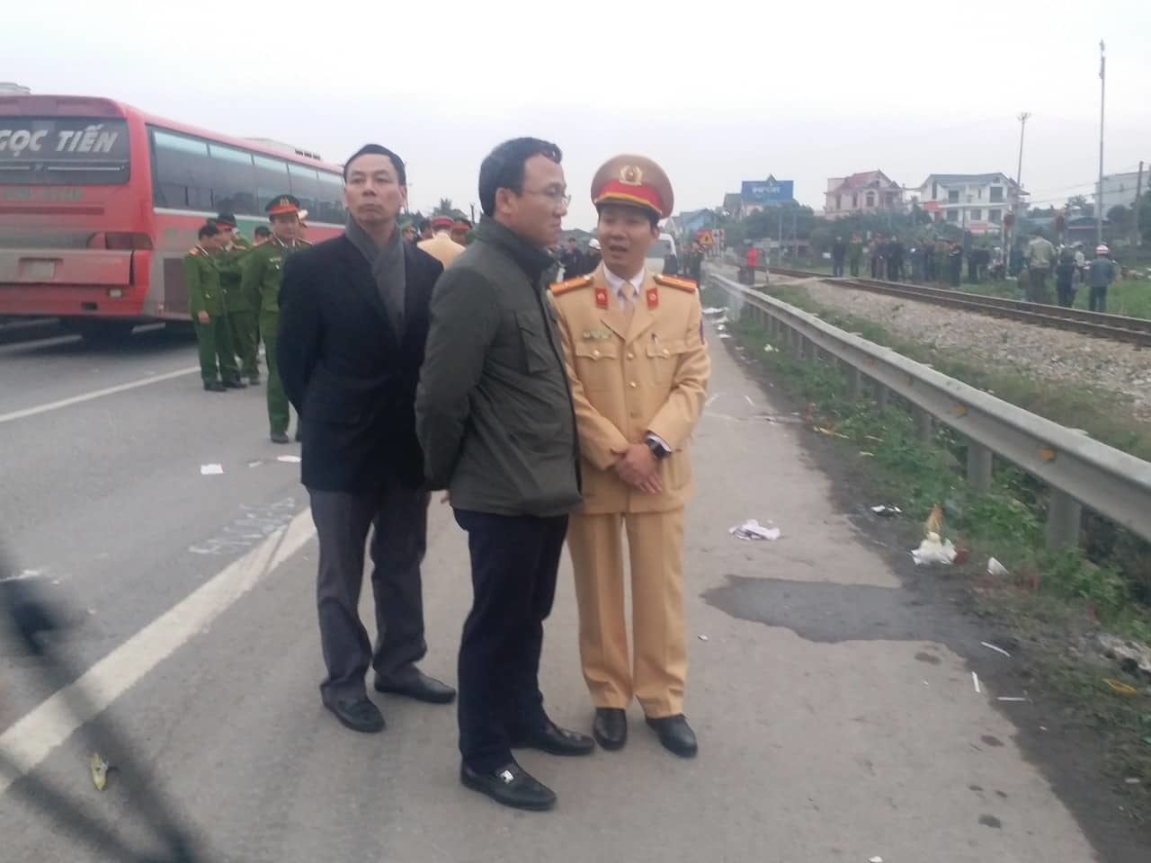 Tai nạn 8 người chết: Xe tải đi sai làn, chủ DN không hợp tác điều tra