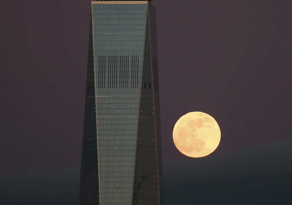 Ngắm siêu Trăng máu - Trăng sói cực hiếm trên thế giới