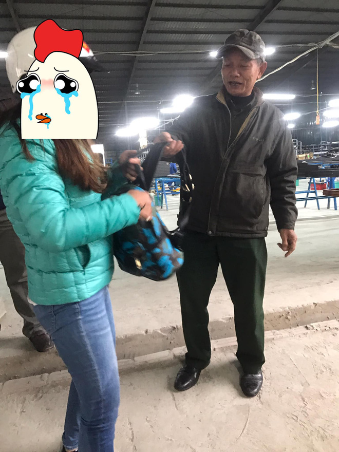 Hai vợ chồng đánh rơi cái Tết ấm no trên đường và hành động của chú thương binh khiến nhiều người ấm lòng những ngày cuối năm