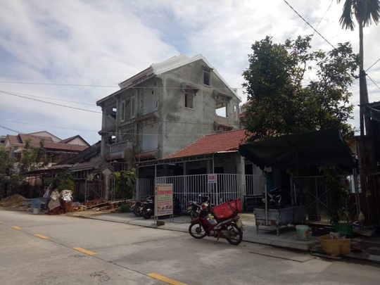 Nhân viên lén lút trộm 27kg vàng: Gia đình trước đây rất nghèo bỗng xây nhà, sắm xe?