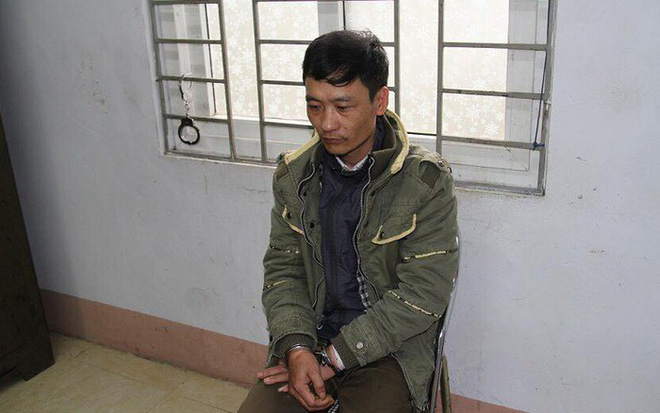 Kẻ cầm dao chém bé trai 4 tuổi tử vong hay vác loa đi lăng mạ mọi người, gửi đơn kiện khắp nơi