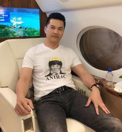 Tỷ phú nổi tiếng Hong Kong sinh tại Việt Nam: Diễn vai khét tiếng, Chân Tử Đan phải đến xin học hỏi